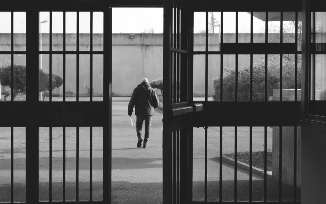 ¿Voy a ir a la cárcel? Cuándo se entra en prisión y qué opciones legales existen en España